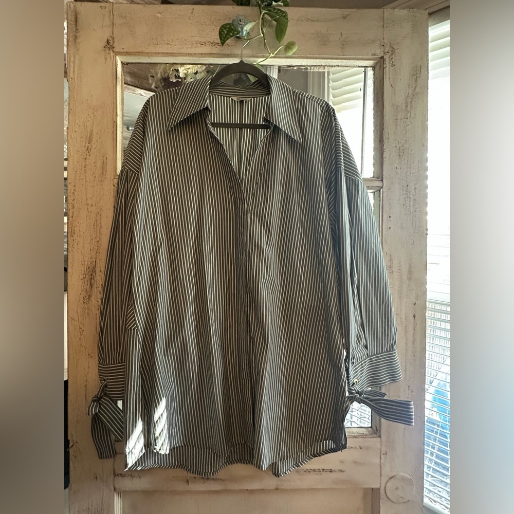 A20 Ebba | Green/White Stripped Tunic